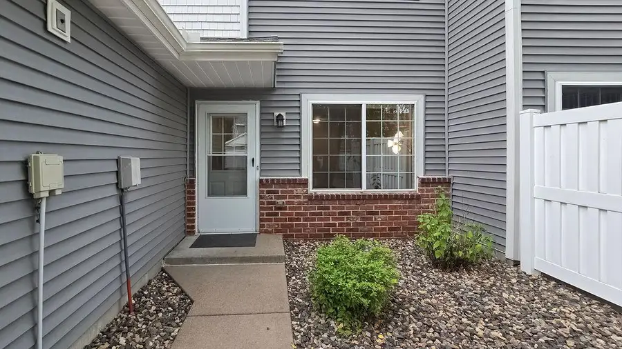 2024 Gresham Avenue N, Oakdale, MN 55128 - #3
