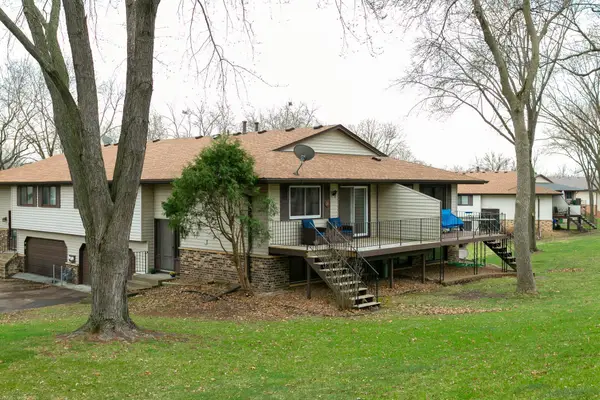 3606 Garden Boulevard N, Oakdale, MN 55128