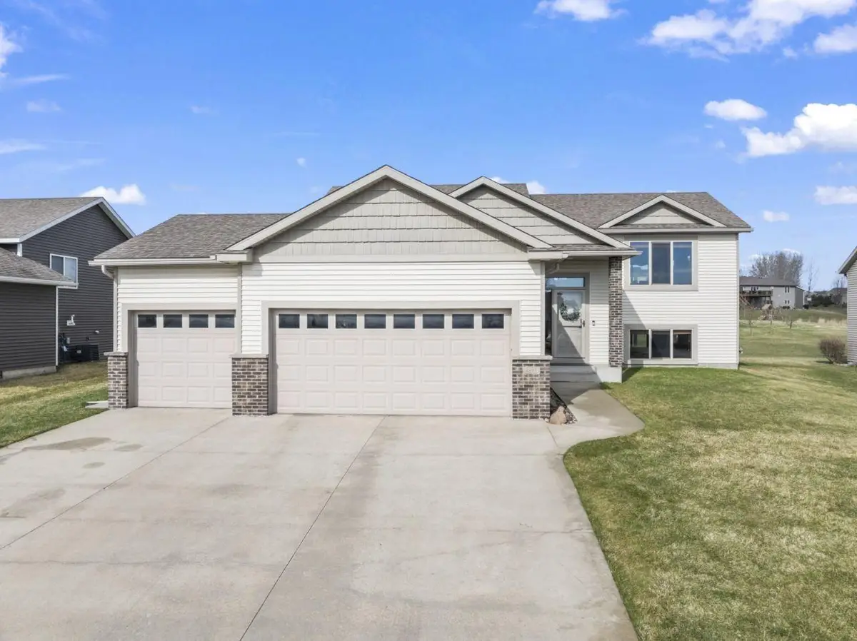 4849 55th Avenue Nw, Rochester, MN 55901 - #1