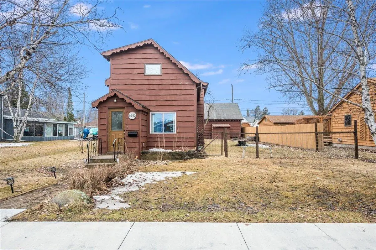 1912 E 3rd Street, Superior, WI 54880 - #1