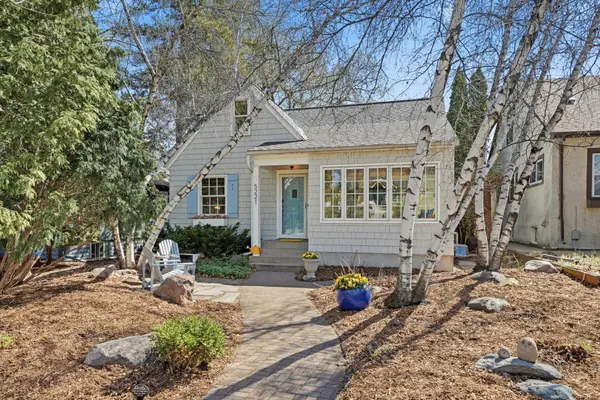 5221 Ewing Avenue S, Minneapolis, MN 55410
