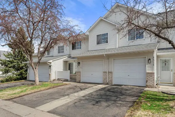 8671 Quarry Ridge Lane #D, Woodbury, MN 55125