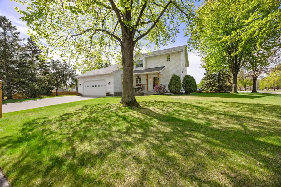 900 Laurel Avenue, Saint Paul Park, MN 55071 - #2