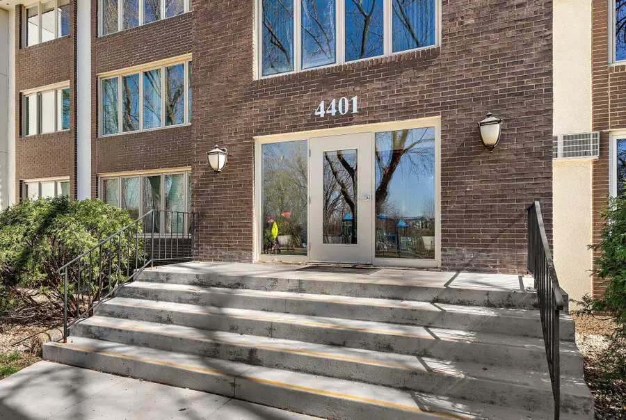 4401 Parklawn Avenue #301W, Edina, MN 55435 - #2
