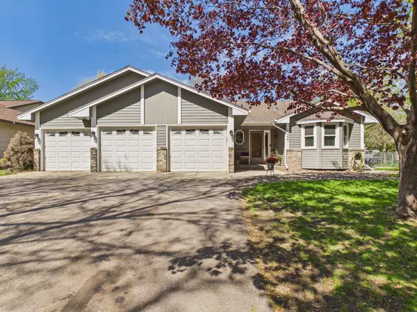 13220 Bittersweet Street Nw, Coon Rapids, MN 55448