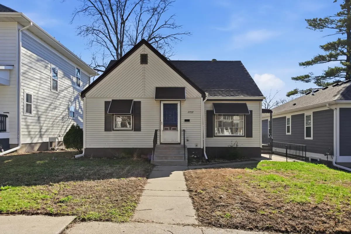 2022 Sheridan Avenue N, Minneapolis, MN 55411 - #1