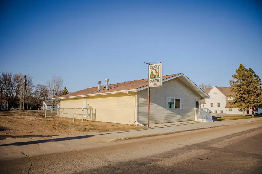 118 E Main Street, Cyrus, MN 56323 - #2