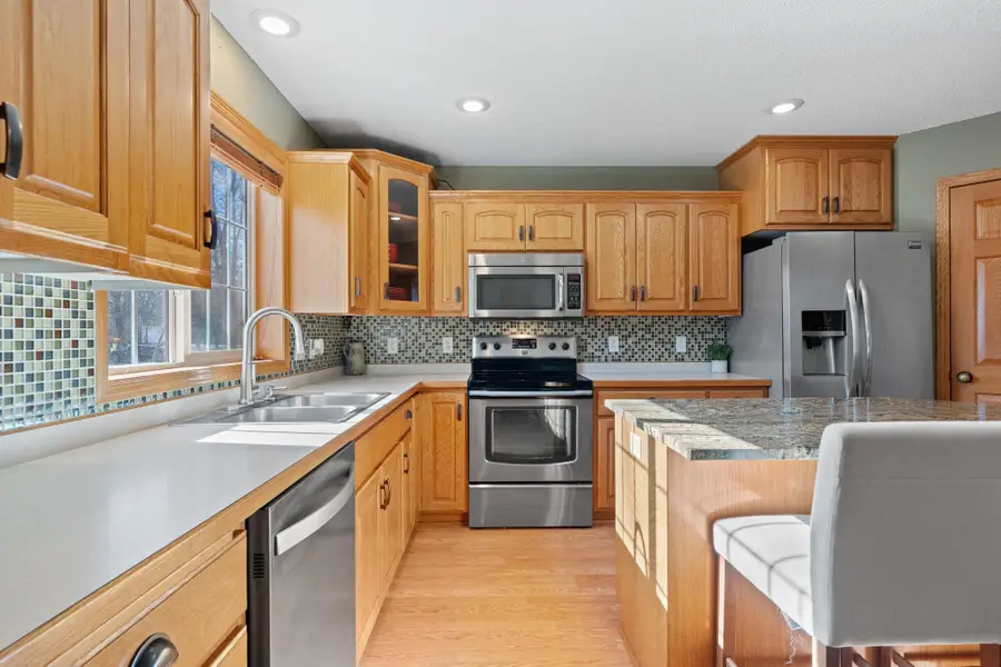 615 Oakwood Drive, Saint Cloud, MN 56304 - #3