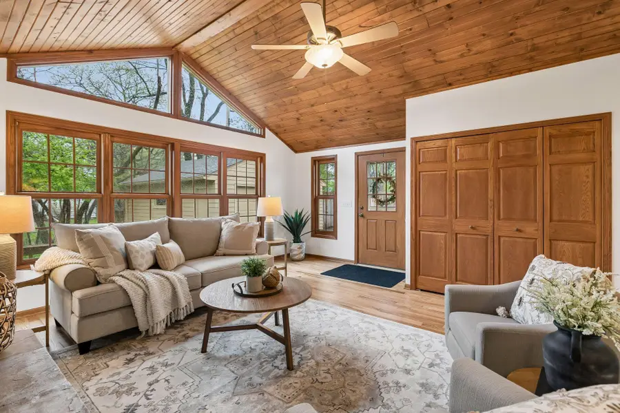 3100 Noble Avenue N, Golden Valley, MN 55422 - #2