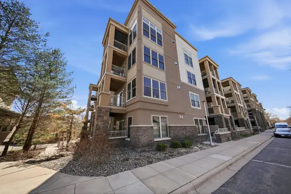 2201 Village Lane #A205, Bloomington, MN 55431