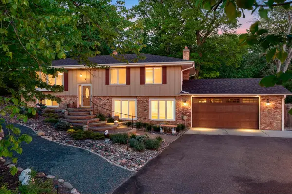 5946 W Bald Eagle Boulevard, White Bear Twp, MN 55110