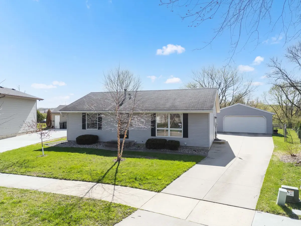 976 22nd Street Se, Rochester, MN 55904 - #1