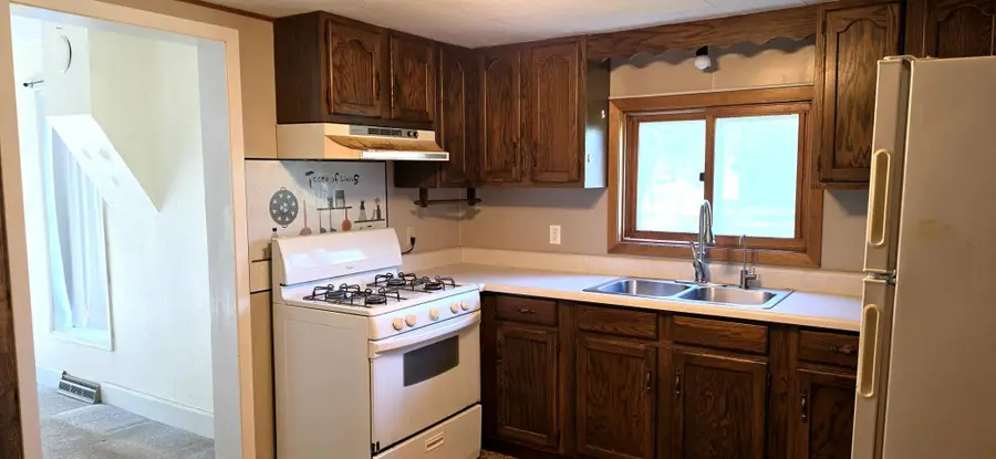 211 4th Street Sw, Staples, MN 56479 - #2