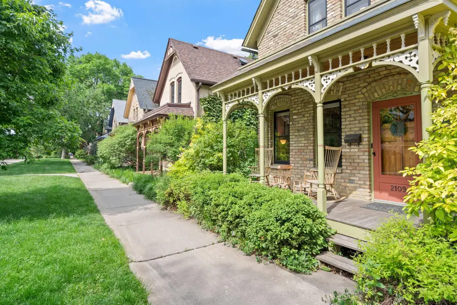2109 Milwaukee Avenue, Minneapolis, MN 55404 - #2