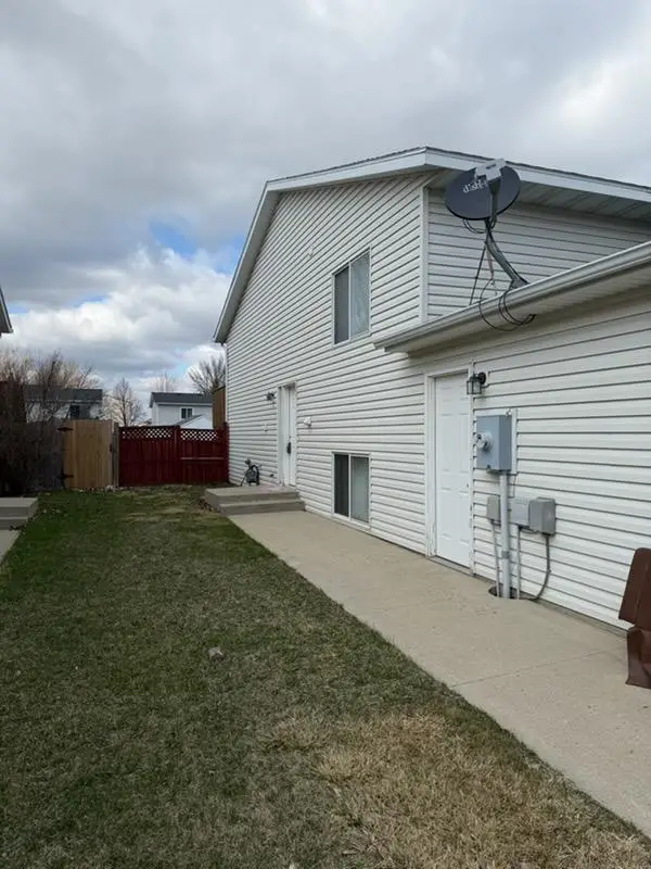 1010 Oak Place, West Fargo, ND 58078 - #2