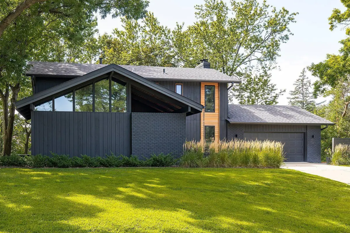 6827 Kingston Circle N, Golden Valley, MN 55427 - #1