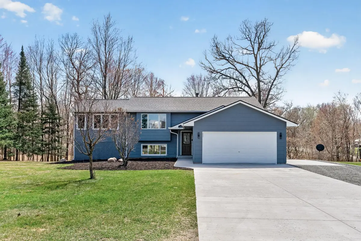 2636 226th Lane Ne, Cedar, MN 55011 - #1