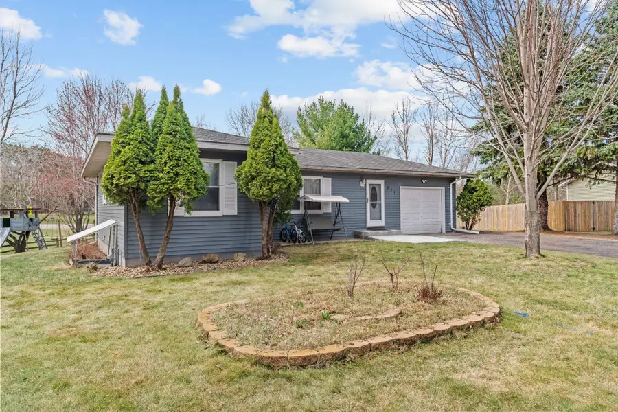 811 Page Street Sw, Isanti, MN 55040 - #2