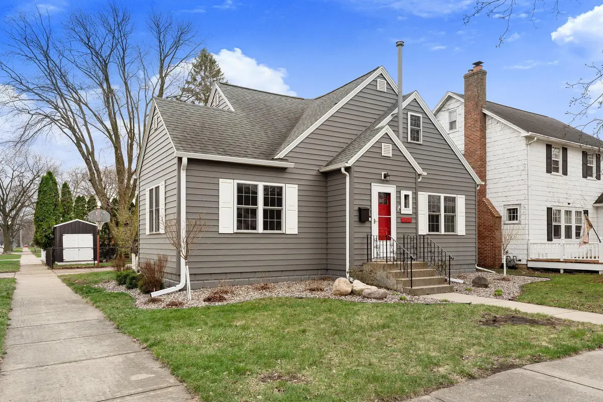 701 6th Avenue Sw, Austin, MN 55912 - #1