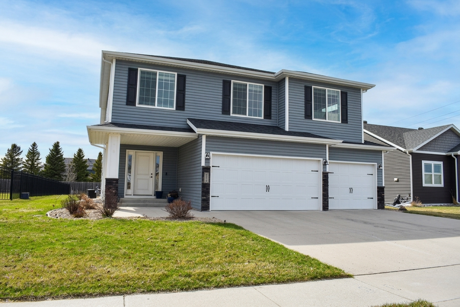 2115 41st Street S, Moorhead, MN 56560 - #2