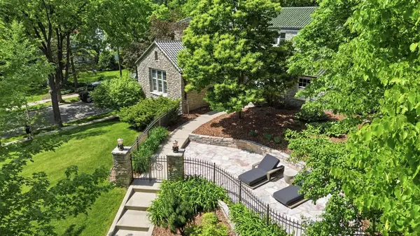 412 W Minnehaha Parkway, Minneapolis, MN 55419