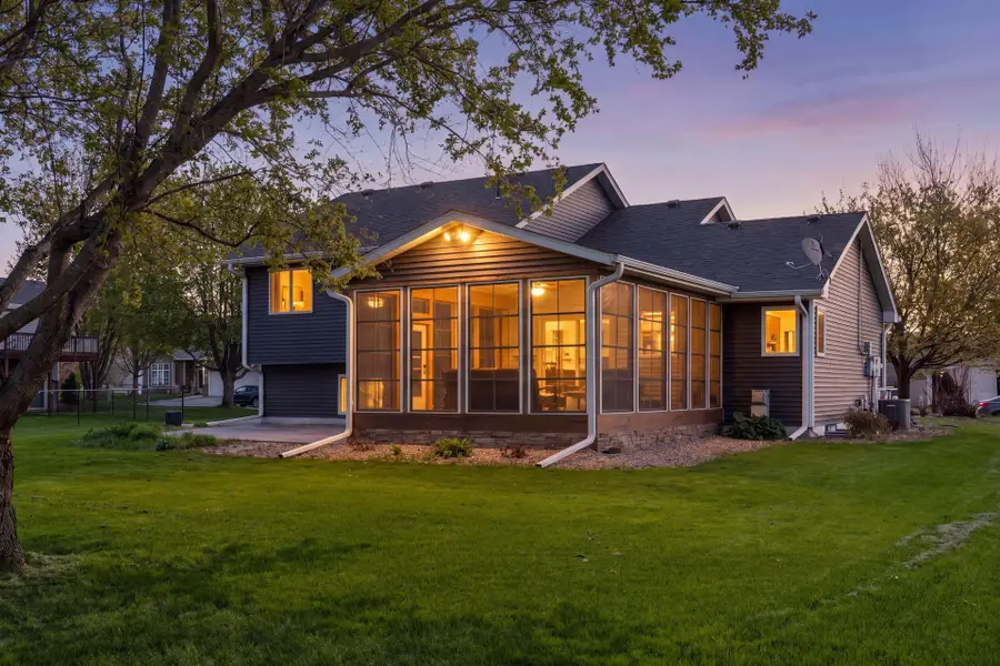 1274 Parkside Lane, Waconia, MN 55387 - #3