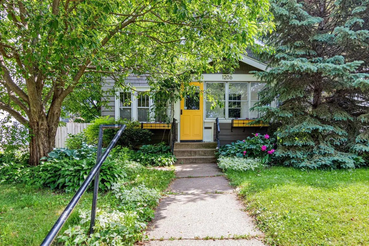 1206 Van Buren Avenue, Saint Paul, MN 55104 - #1