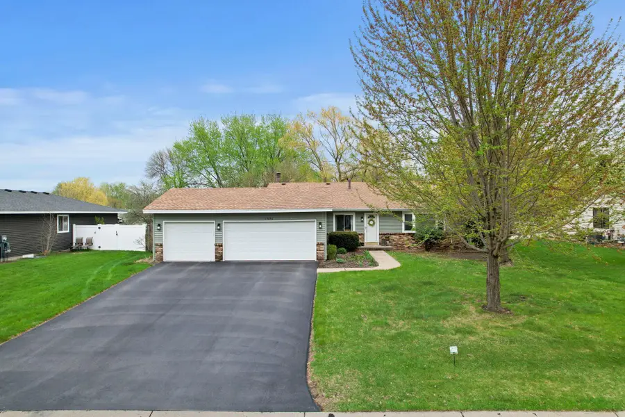 17076 Forfar Court, Lakeville, MN 55024 - #3