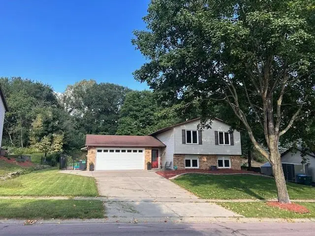 8175 137th Street W, Apple Valley, MN 55124 - #2