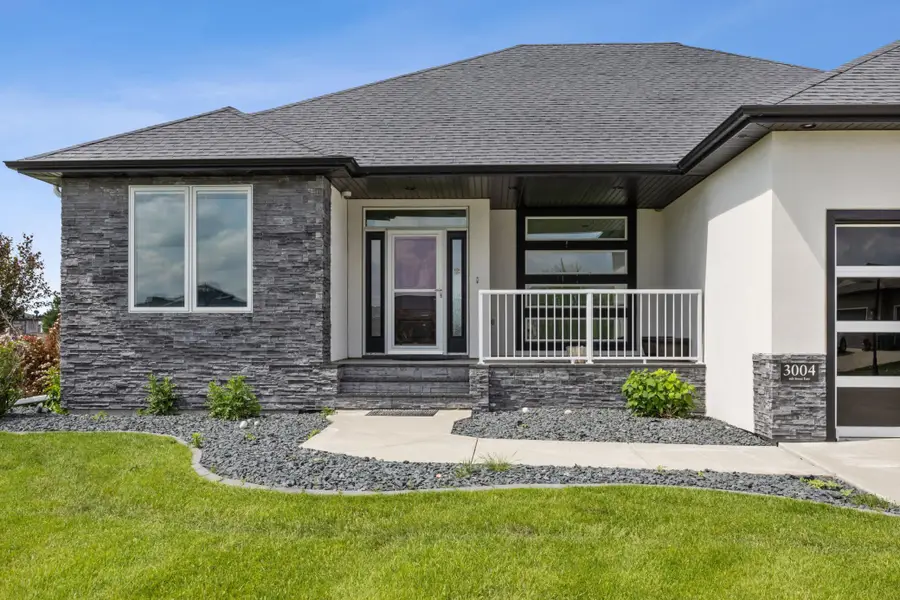 3004 6th Street E, West Fargo, ND 58078 - #3