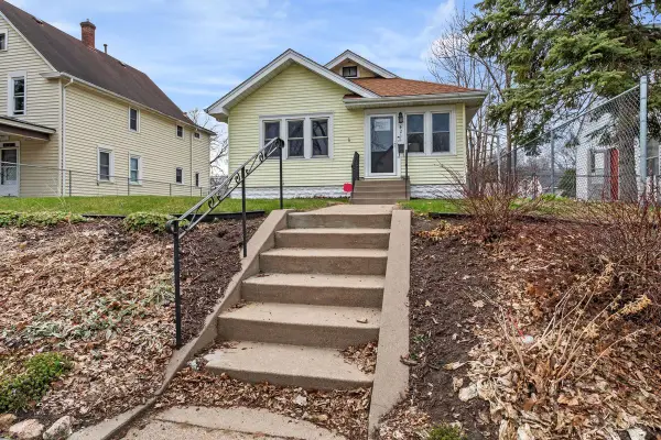 4211 Humboldt Avenue N, Minneapolis, MN 55412