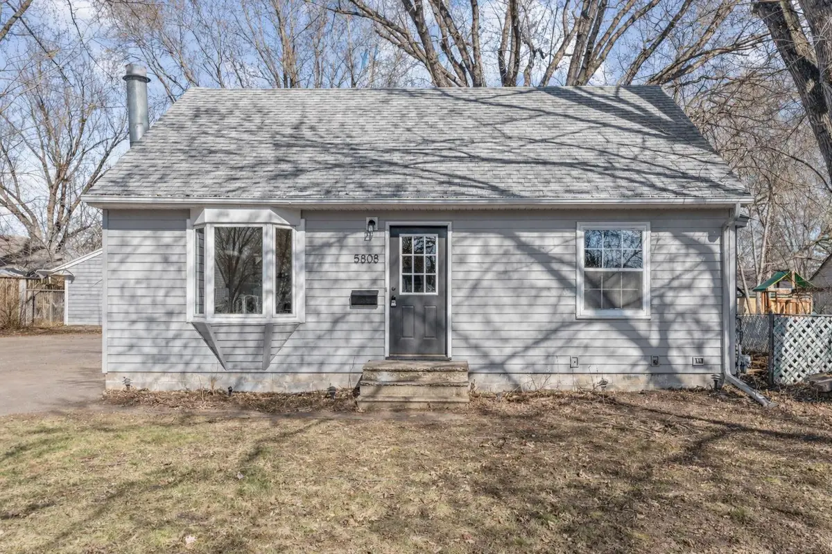 5808 Oregon Avenue N, Crystal, MN 55428 - #1