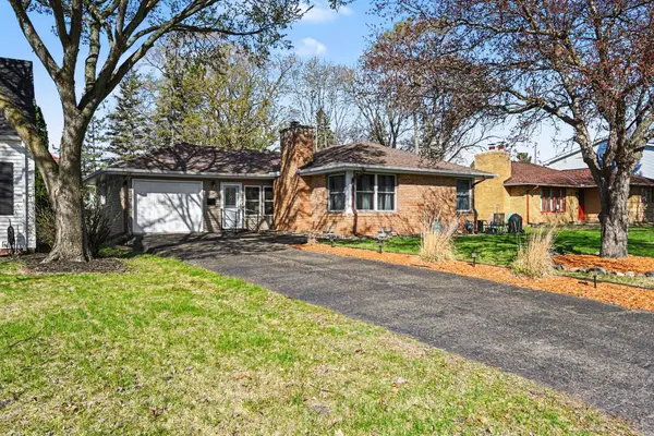 4527 Lakeland Avenue N, Robbinsdale, MN 55422