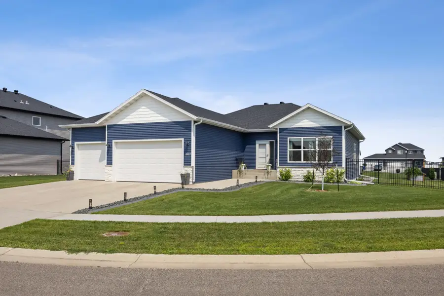 3037 Prairie Farms Circle S, Fargo, ND 58104 - #2