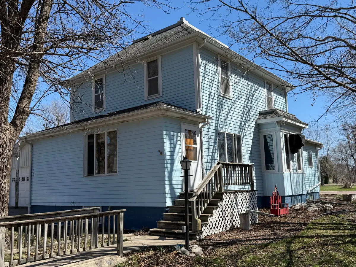 107 3rd Avenue, Bellingham, MN 56212 - #1