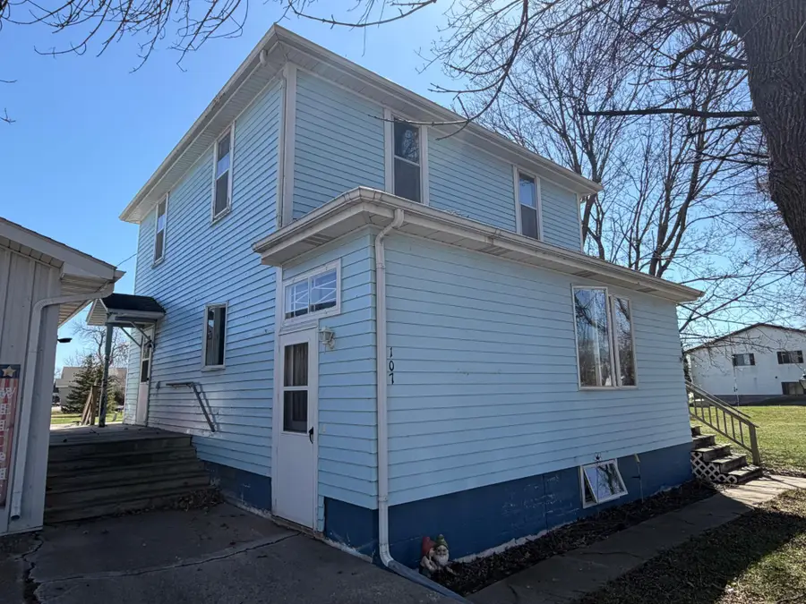 107 3rd Avenue, Bellingham, MN 56212 - #3