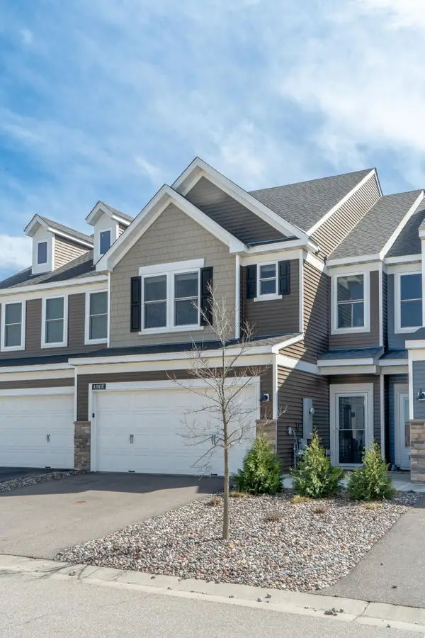 4303 123rd Avenue Ne #E, Blaine, MN 55449