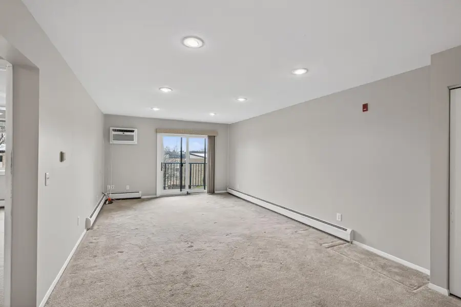 2690 Oxford Street N #239, Roseville, MN 55113 - #3