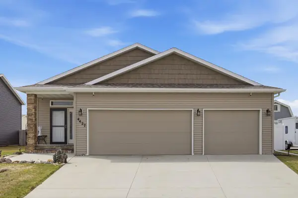4427 17th Street S, Moorhead, MN 56560