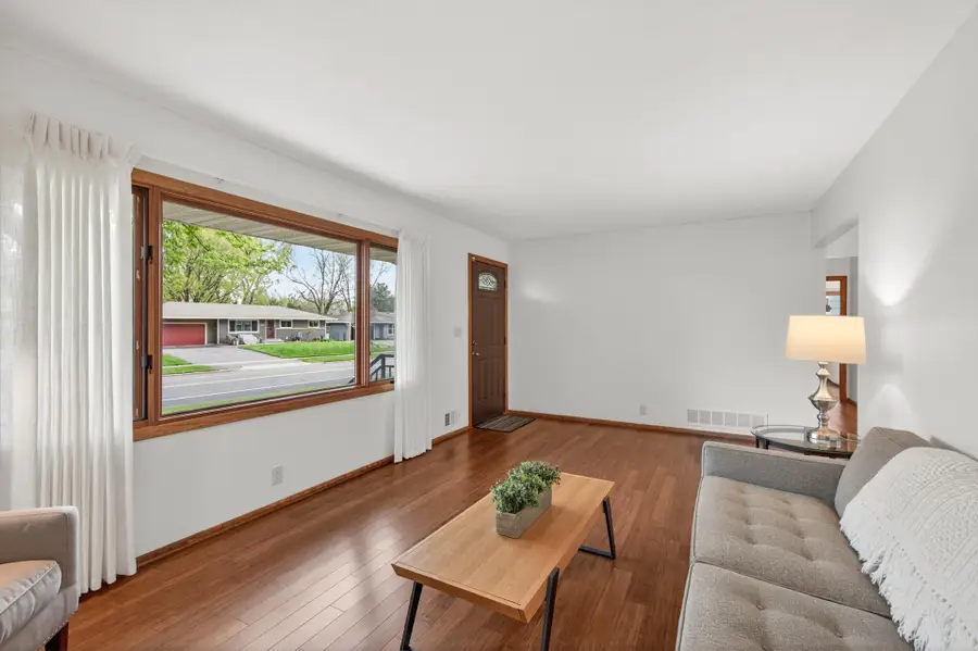 2521 Cedar Avenue, White Bear Lake, MN 55110 - #2
