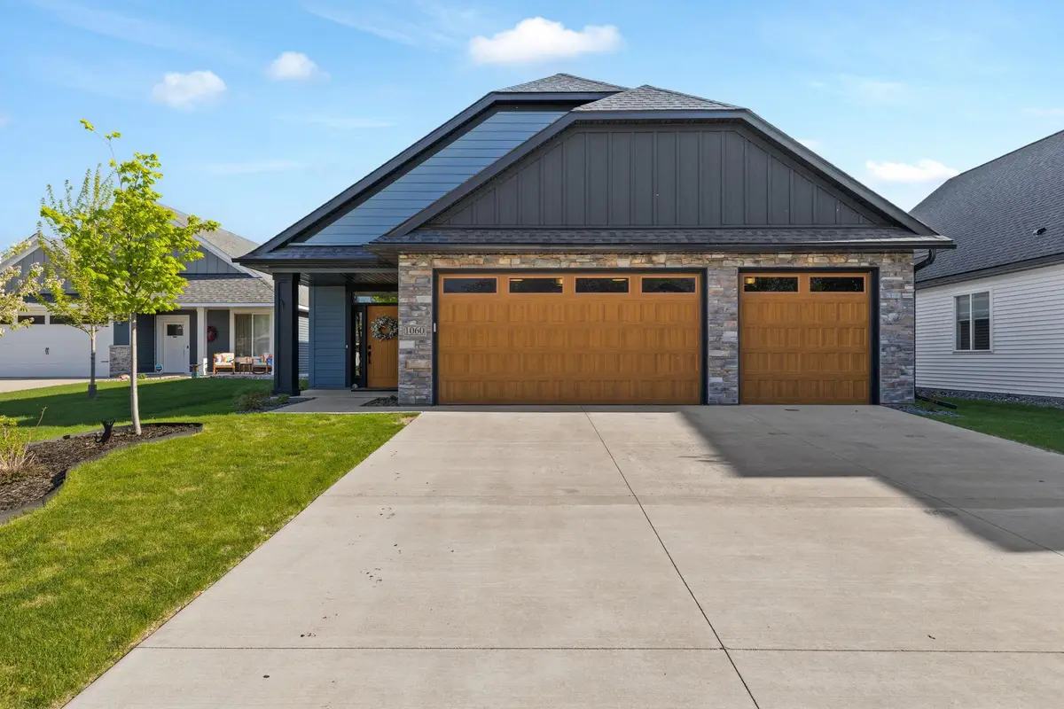 1060 109th Court Ne, Blaine, MN 55434 - #1