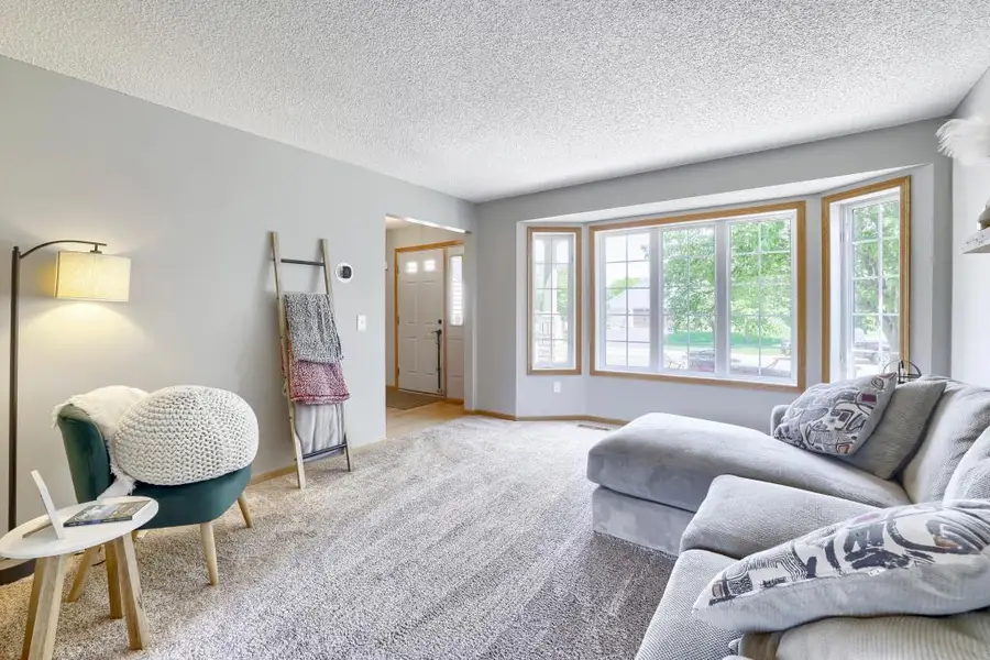 7710 Jonathan Avenue S, Cottage Grove, MN 55016 - #2