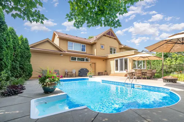 1520 Bridgewater Road, Golden Valley, MN 55422
