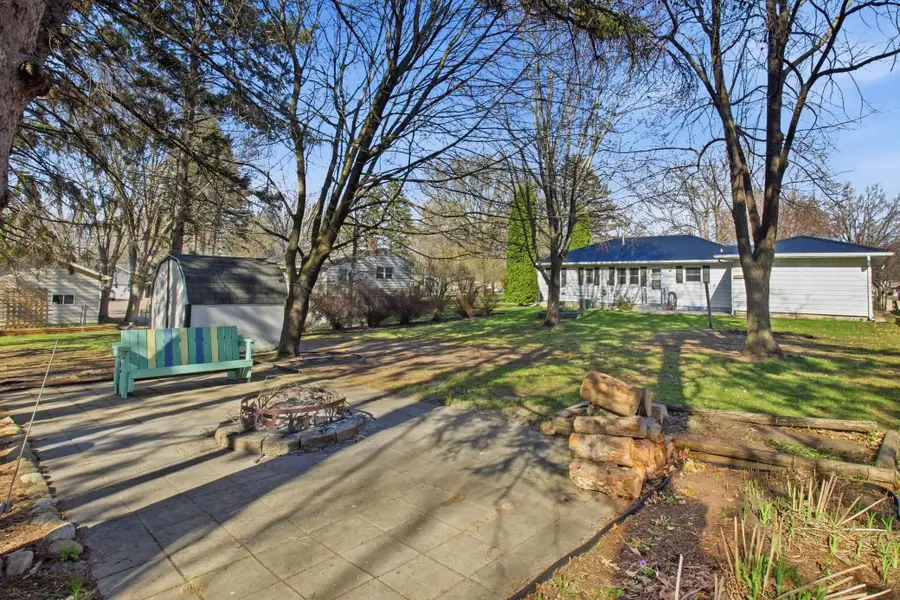 819 N Ramsey Avenue, Litchfield, MN 55355 - #2