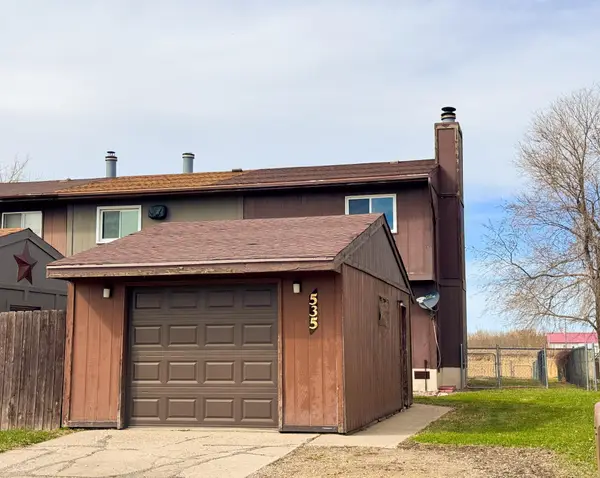 535 4th Avenue Nw, West Fargo, ND 58078