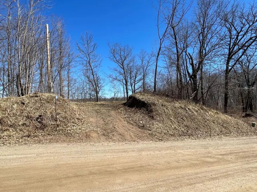 18522 Captive Lake Road, Garrison, MN 56450 - #2