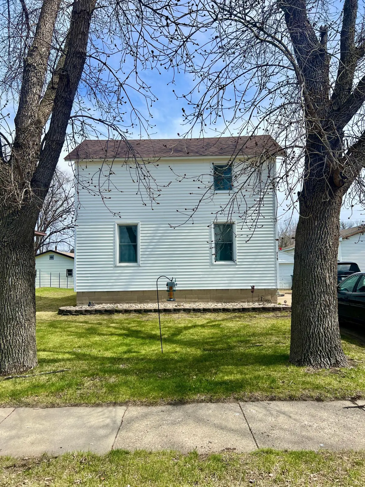 219 N Grant Street, Milbank, SD 57252 - #1