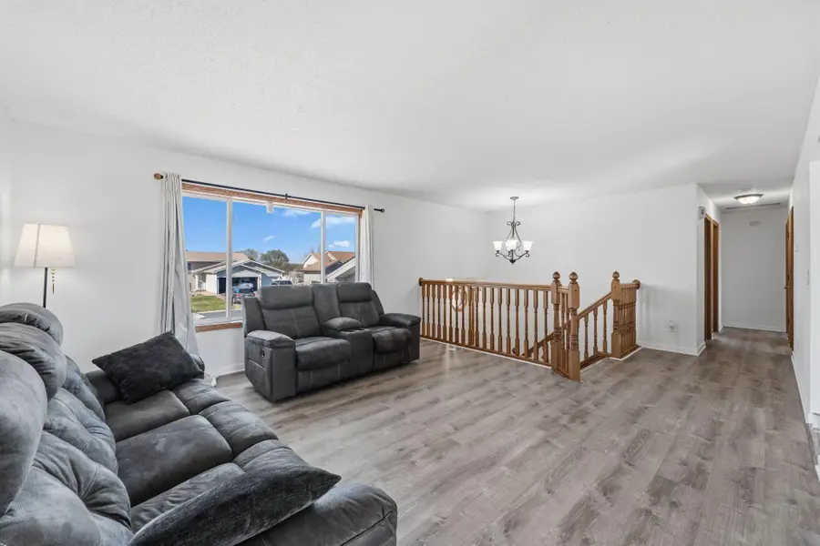 496 Braeburn Drive, Shakopee, MN 55379 - #3