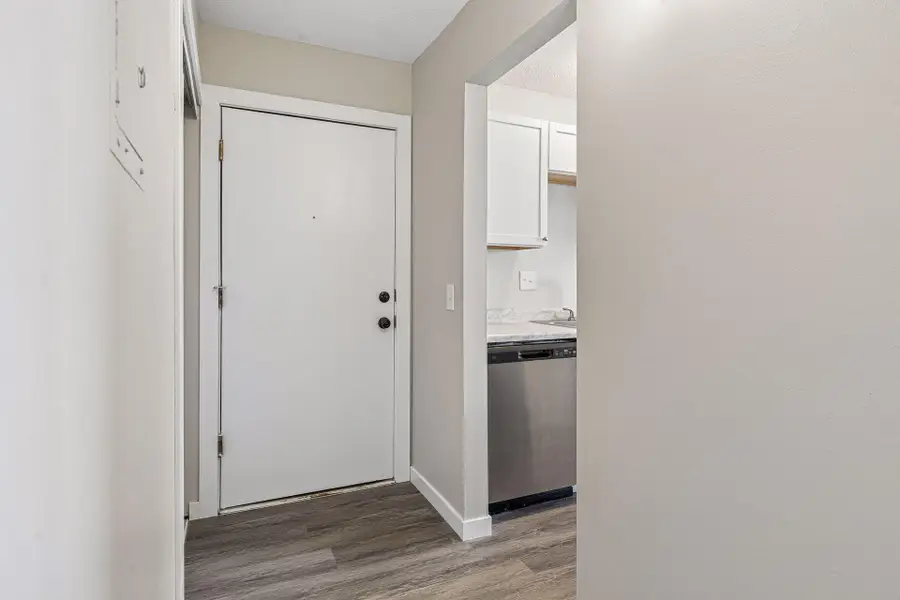 926 Westbrooke Way #8, Hopkins, MN 55343 - #3