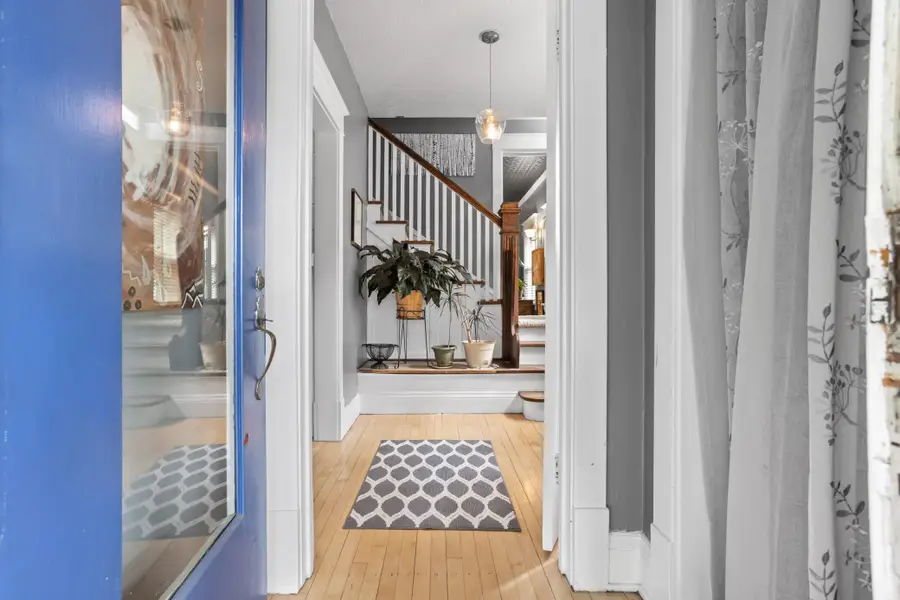 429 9th Avenue S, Fargo, ND 58103 - #2